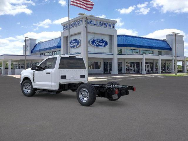 new 2025 Ford F-350 car