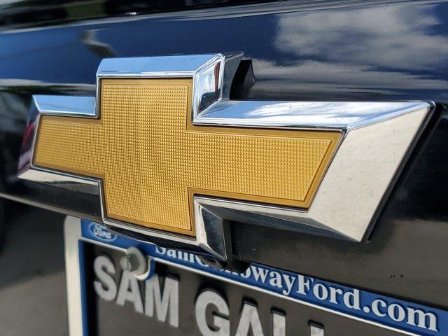 used 2018 Chevrolet Suburban car, priced at $26,990