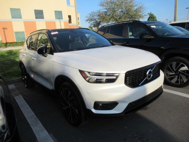 used 2021 Volvo XC40 car, priced at $25,990