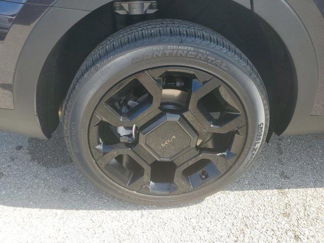 used 2025 Kia Sorento car, priced at $42,490
