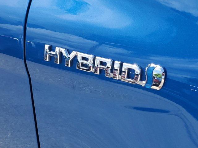 used 2020 Toyota Camry Hybrid car, priced at $23,517