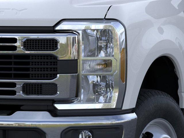 new 2025 Ford F-350 car, priced at $72,195