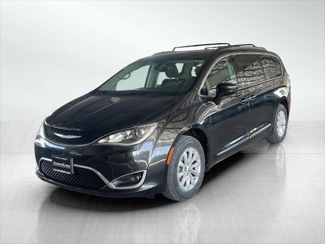 used 2017 Chrysler Pacifica car, priced at $8,888