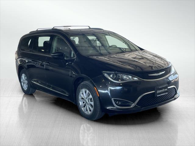 used 2017 Chrysler Pacifica car, priced at $8,988