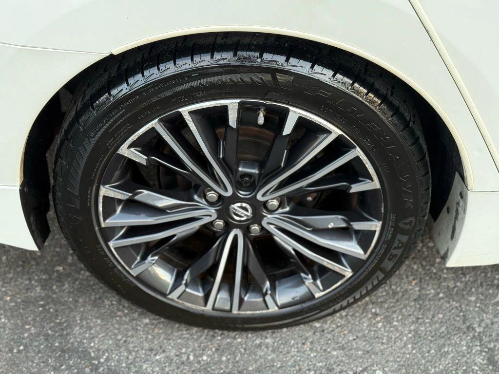 used 2016 Nissan Maxima car, priced at $9,725