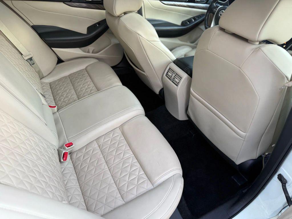 used 2016 Nissan Maxima car, priced at $9,725