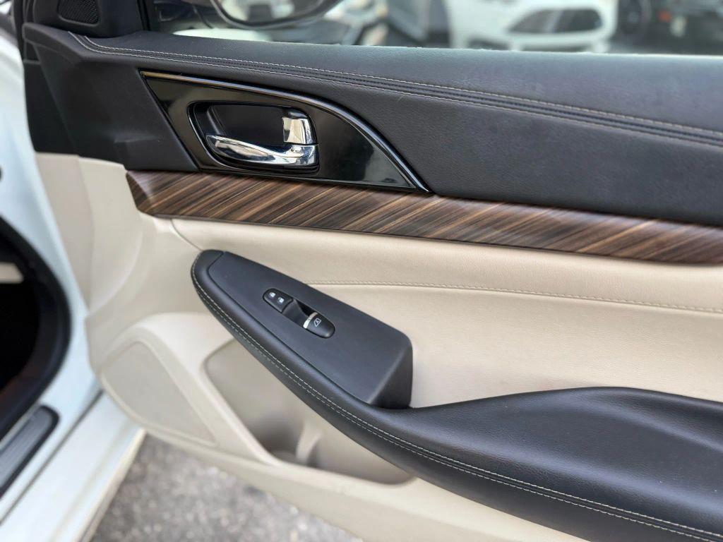 used 2016 Nissan Maxima car, priced at $9,725