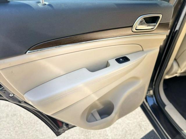 used 2015 Jeep Grand Cherokee car, priced at $11,496