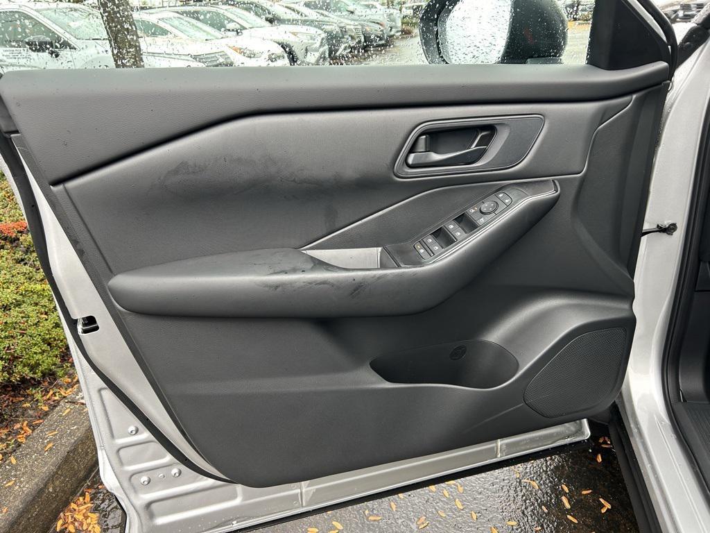 new 2025 Nissan Rogue car, priced at $29,644