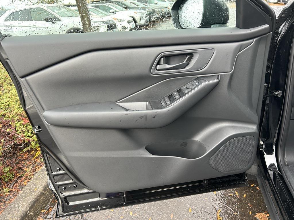 new 2025 Nissan Rogue car, priced at $29,722