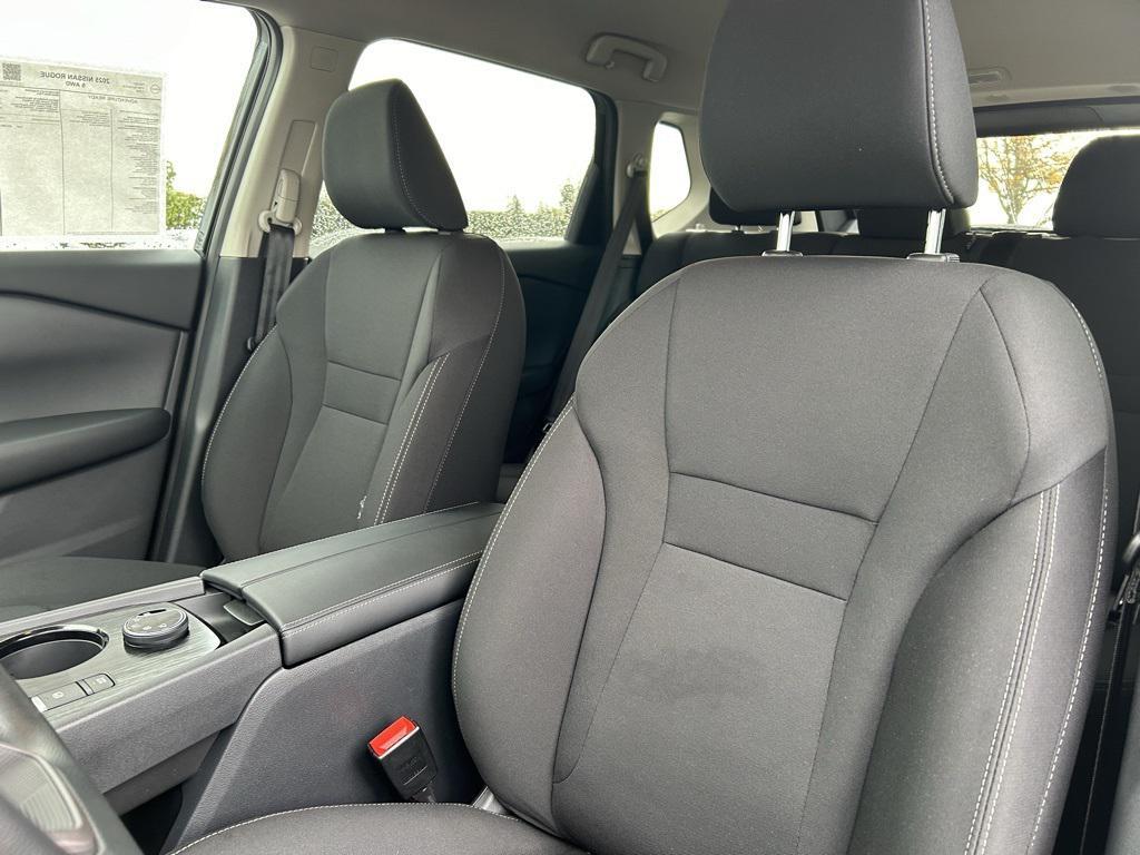 new 2025 Nissan Rogue car, priced at $29,722