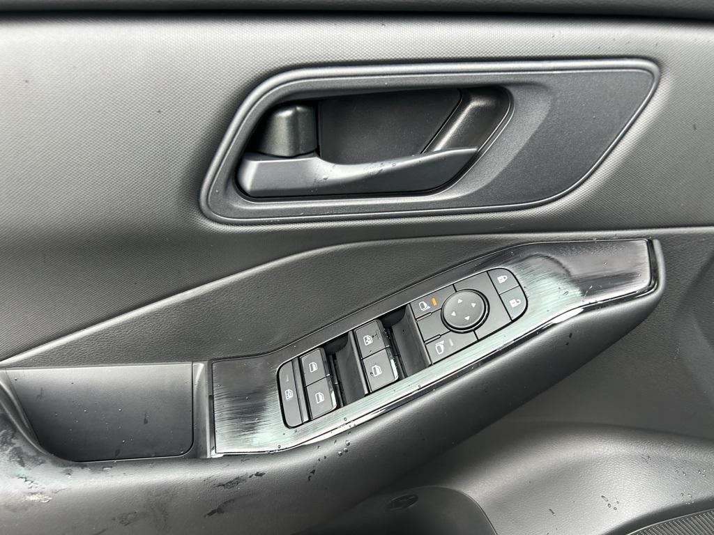 new 2025 Nissan Rogue car, priced at $29,722