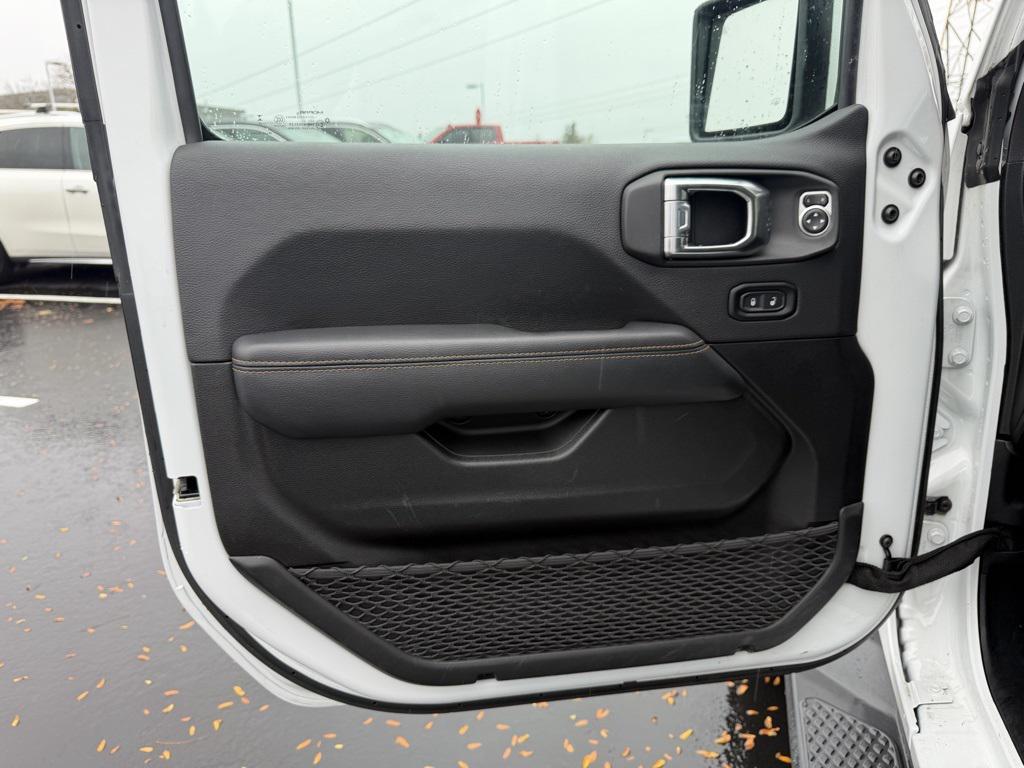 used 2023 Jeep Gladiator car, priced at $33,490