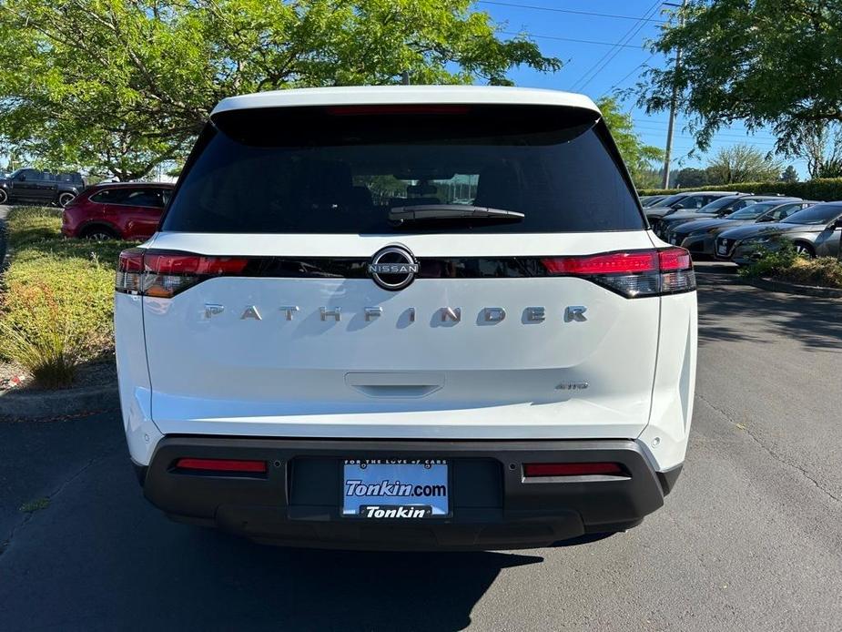 new 2024 Nissan Pathfinder car, priced at $36,601