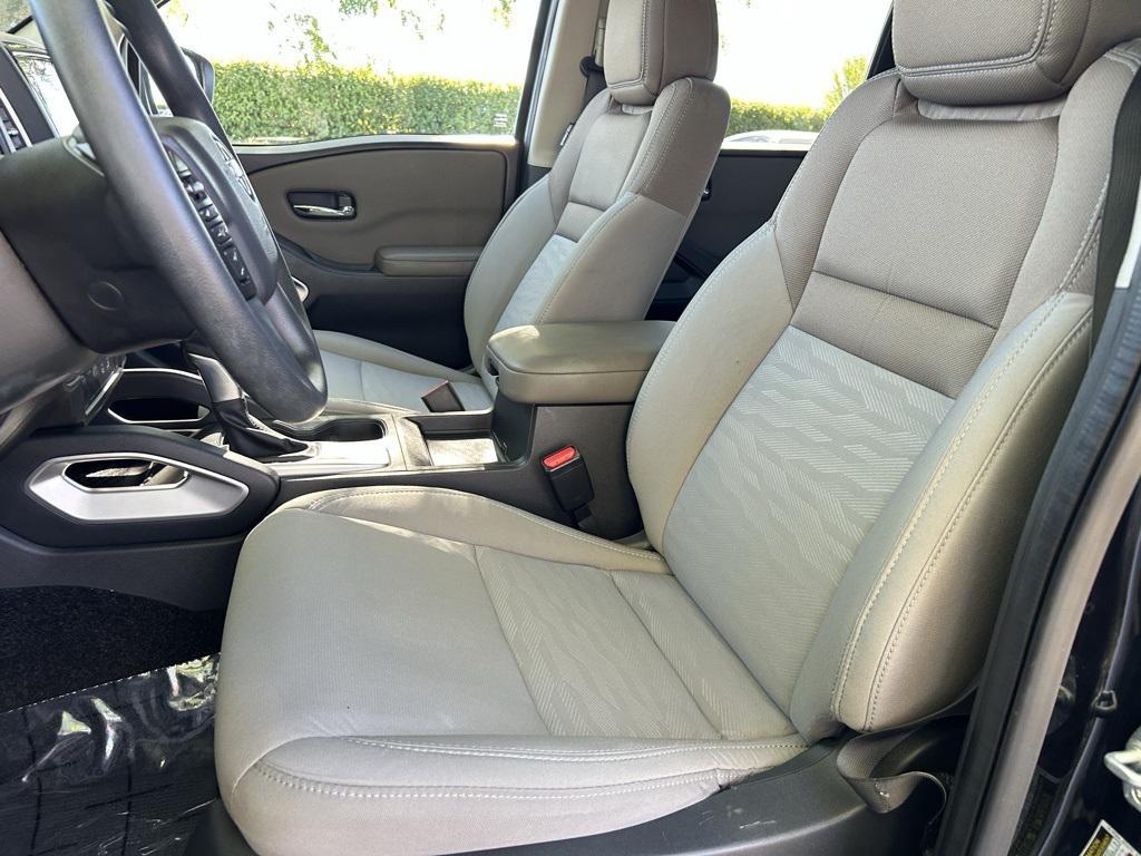 used 2023 Nissan Frontier car, priced at $32,000