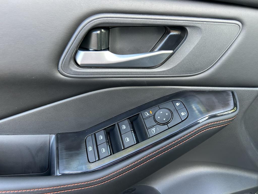 new 2026 Nissan Rogue car, priced at $33,086