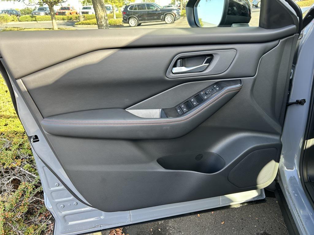 new 2026 Nissan Rogue car, priced at $33,086