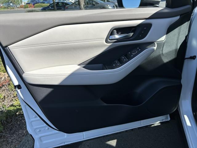 new 2025 Nissan Rogue car, priced at $44,275