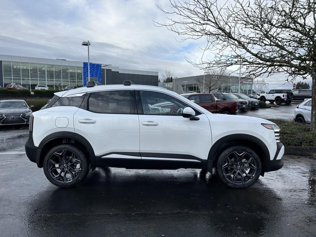 new 2025 Nissan Kicks car, priced at $32,081