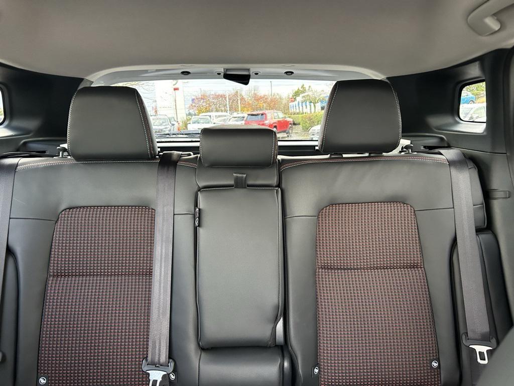 new 2025 Nissan Kicks car, priced at $32,081