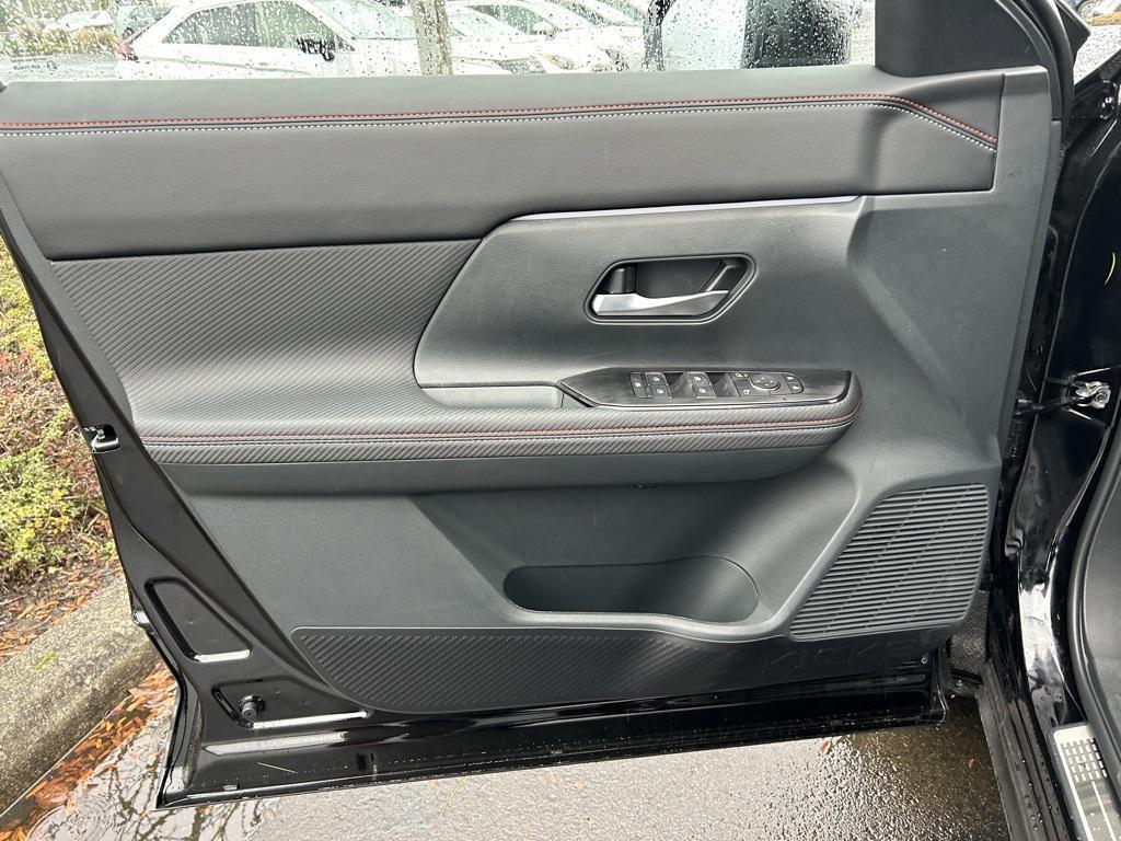 new 2025 Nissan Kicks car, priced at $29,567