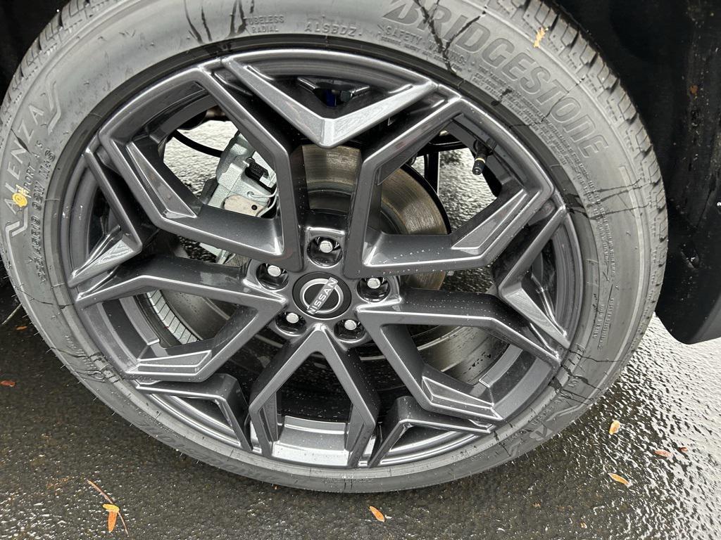 new 2025 Nissan Kicks car, priced at $29,567