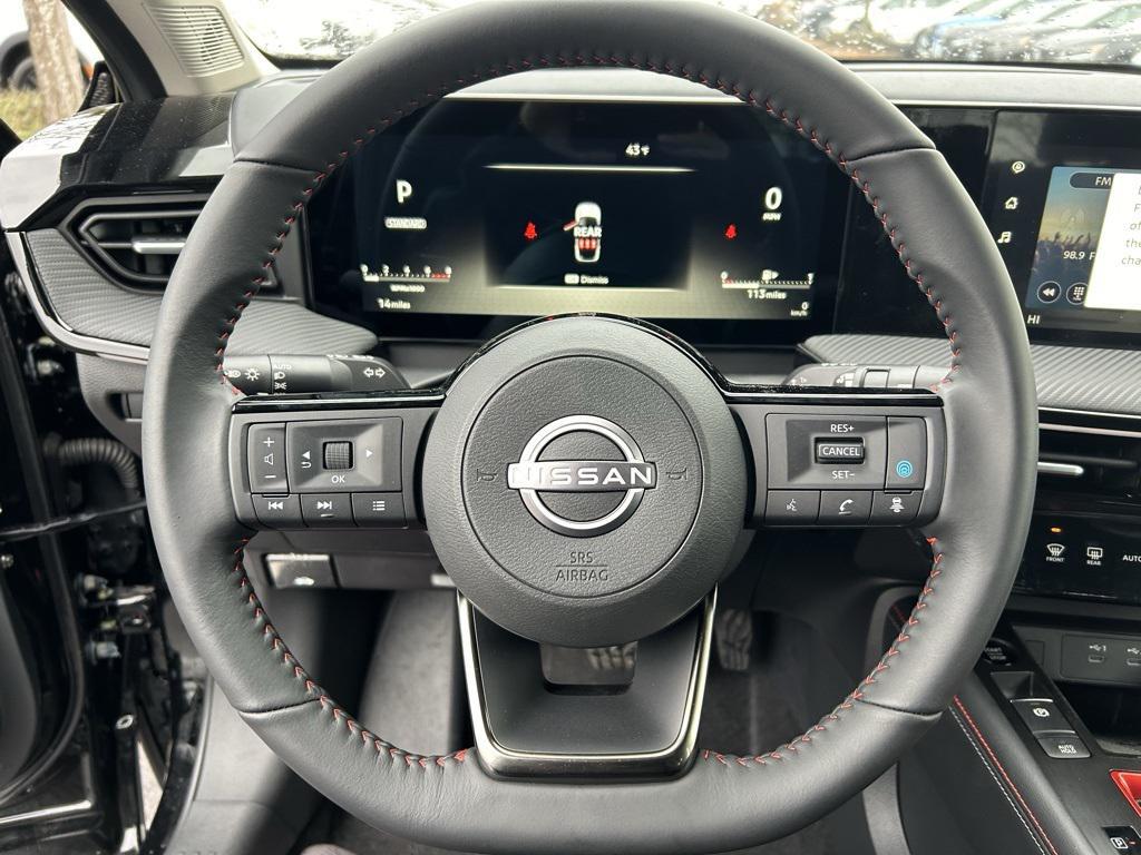 new 2025 Nissan Kicks car, priced at $29,567