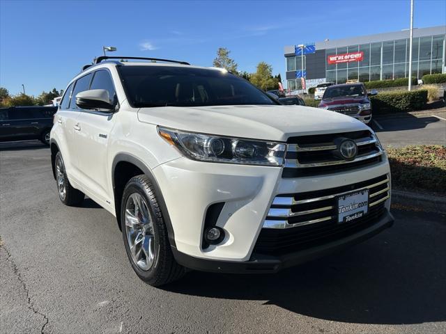 used 2019 Toyota Highlander Hybrid car, priced at $34,342