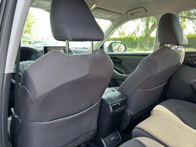 used 2023 Toyota Highlander car, priced at $35,998