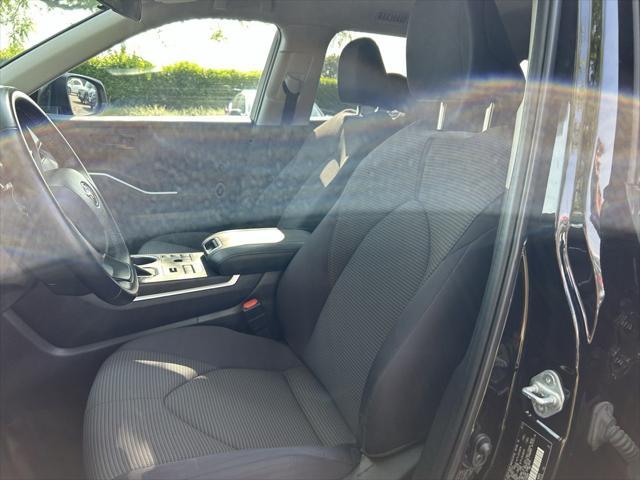 used 2023 Toyota Highlander car, priced at $35,998