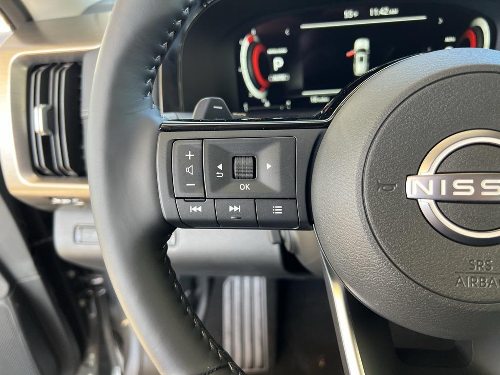 new 2025 Nissan Pathfinder car, priced at $48,595