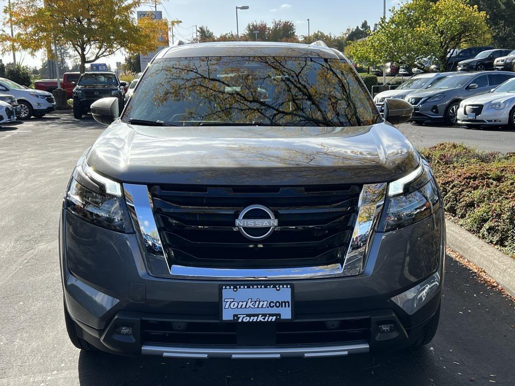 new 2025 Nissan Pathfinder car, priced at $48,595