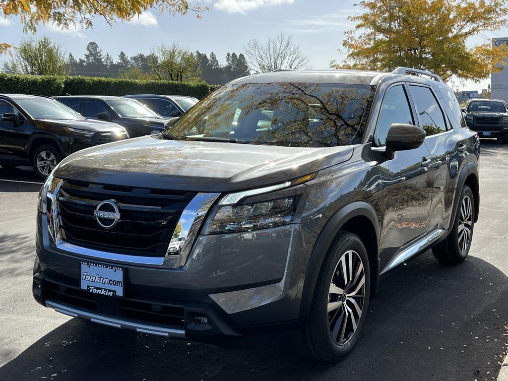 new 2025 Nissan Pathfinder car, priced at $48,595