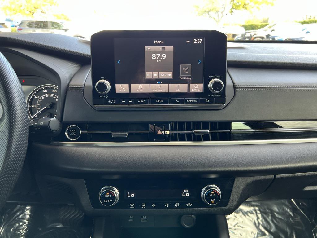 used 2022 Mitsubishi Outlander car, priced at $20,997