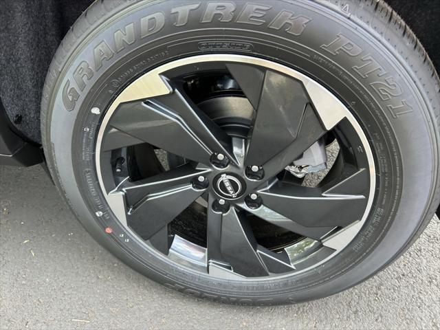 new 2025 Nissan Rogue car, priced at $32,028