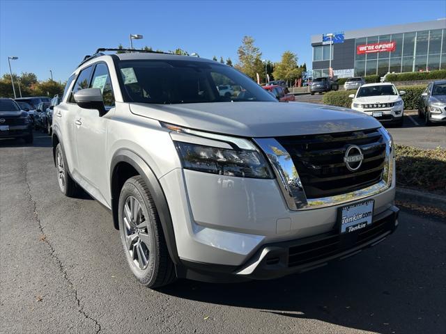 new 2024 Nissan Pathfinder car, priced at $43,800