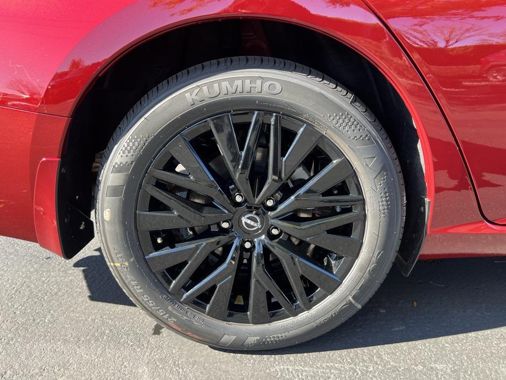 new 2025 Nissan Altima car, priced at $27,958