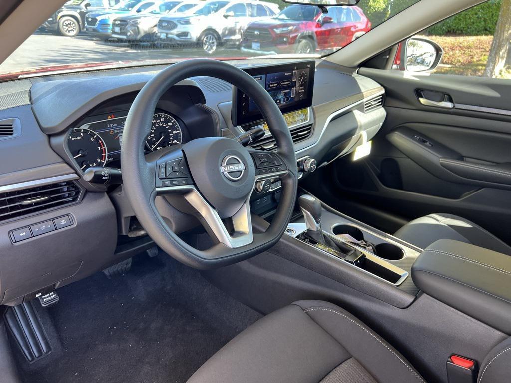 new 2025 Nissan Altima car, priced at $27,958