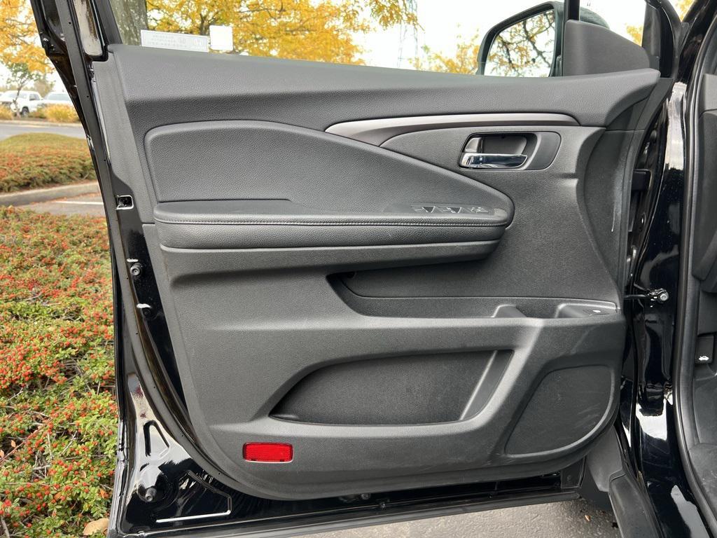 used 2021 Honda Passport car, priced at $26,800