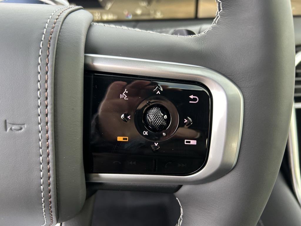 new 2025 Nissan Armada car, priced at $81,451