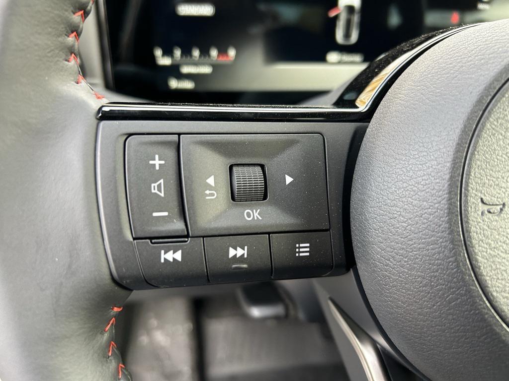 new 2025 Nissan Kicks car, priced at $29,943