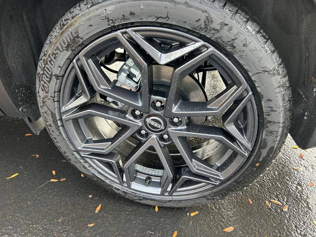 new 2025 Nissan Kicks car, priced at $29,943