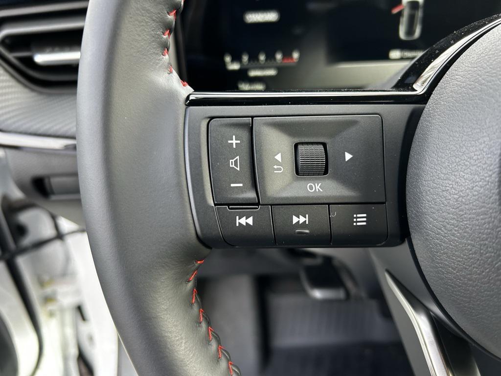 new 2025 Nissan Kicks car, priced at $29,111