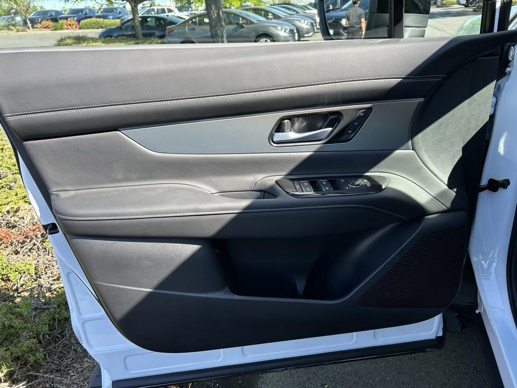 new 2025 Nissan Murano car, priced at $40,143