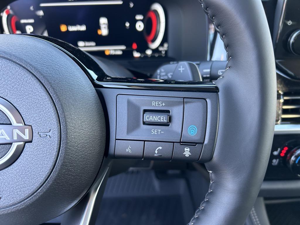 new 2025 Nissan Pathfinder car, priced at $53,019