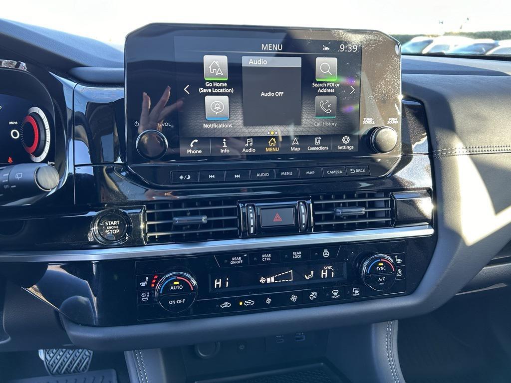 new 2025 Nissan Pathfinder car, priced at $53,019
