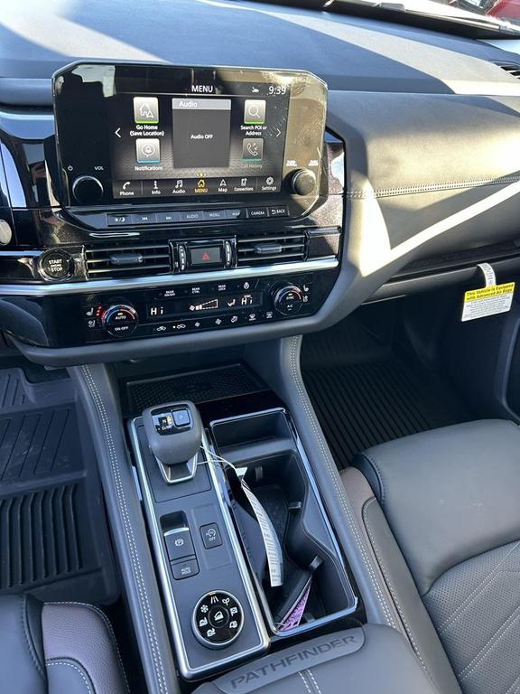 new 2025 Nissan Pathfinder car, priced at $53,019