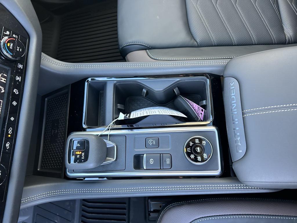 new 2025 Nissan Pathfinder car, priced at $53,019