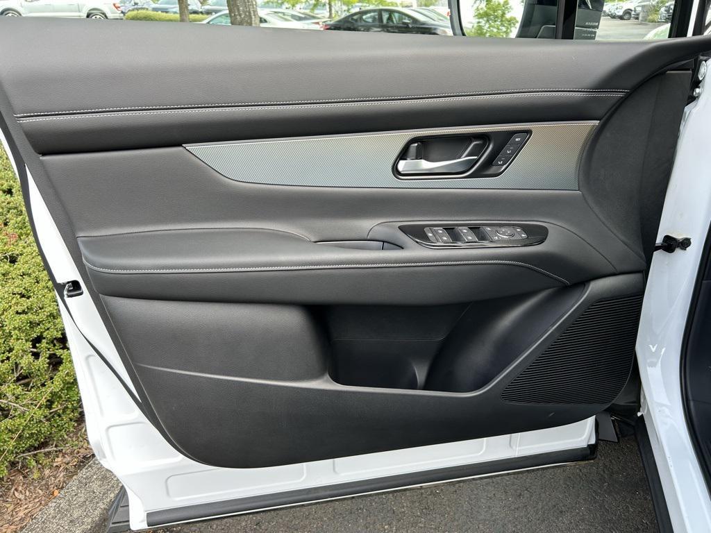 new 2025 Nissan Murano car, priced at $40,143