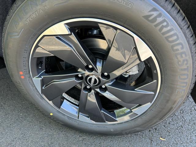 new 2025 Nissan Rogue car, priced at $33,385